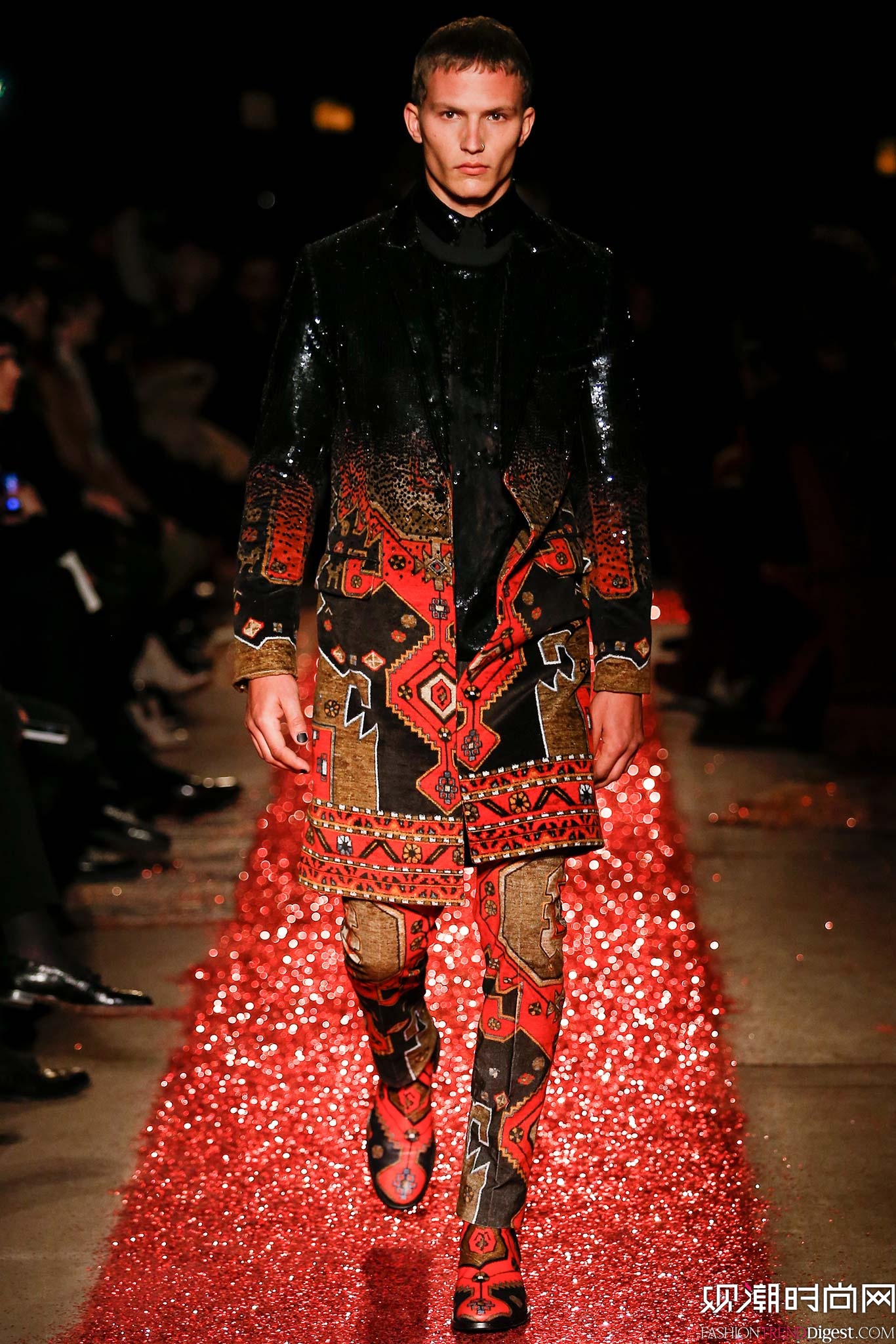 Givenchy 2015ﶬװϵ㳡ͼƬ