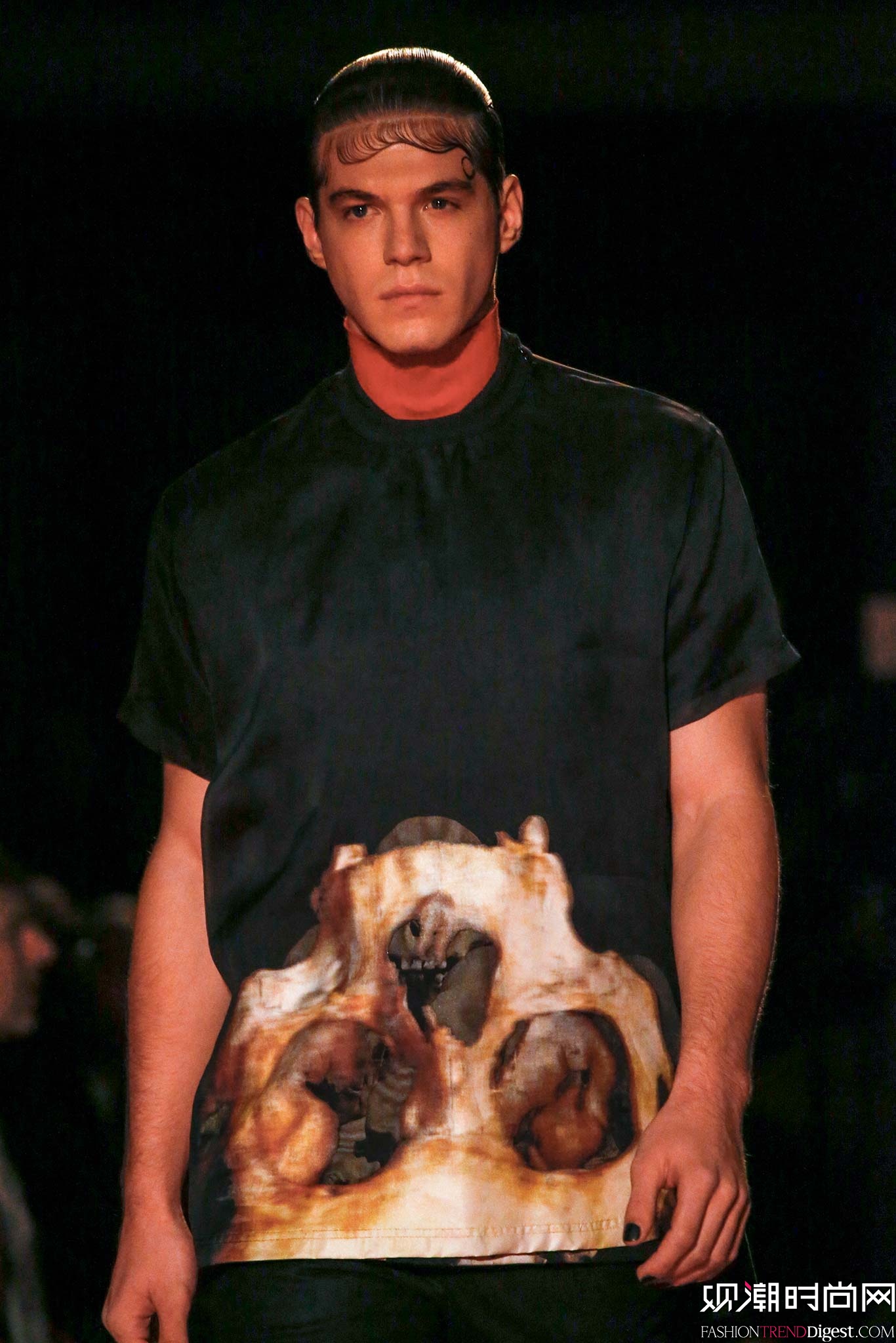 Givenchy 2015ﶬװϵ㳡ͼƬ