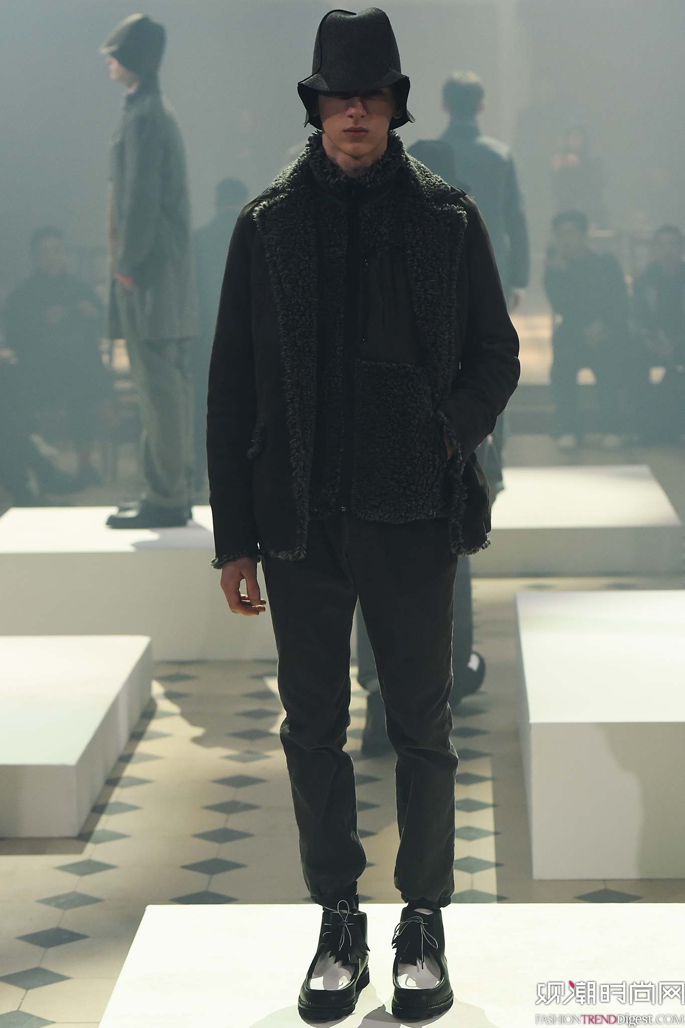 Sacai 2015ﶬװϵ㳡ͼƬ