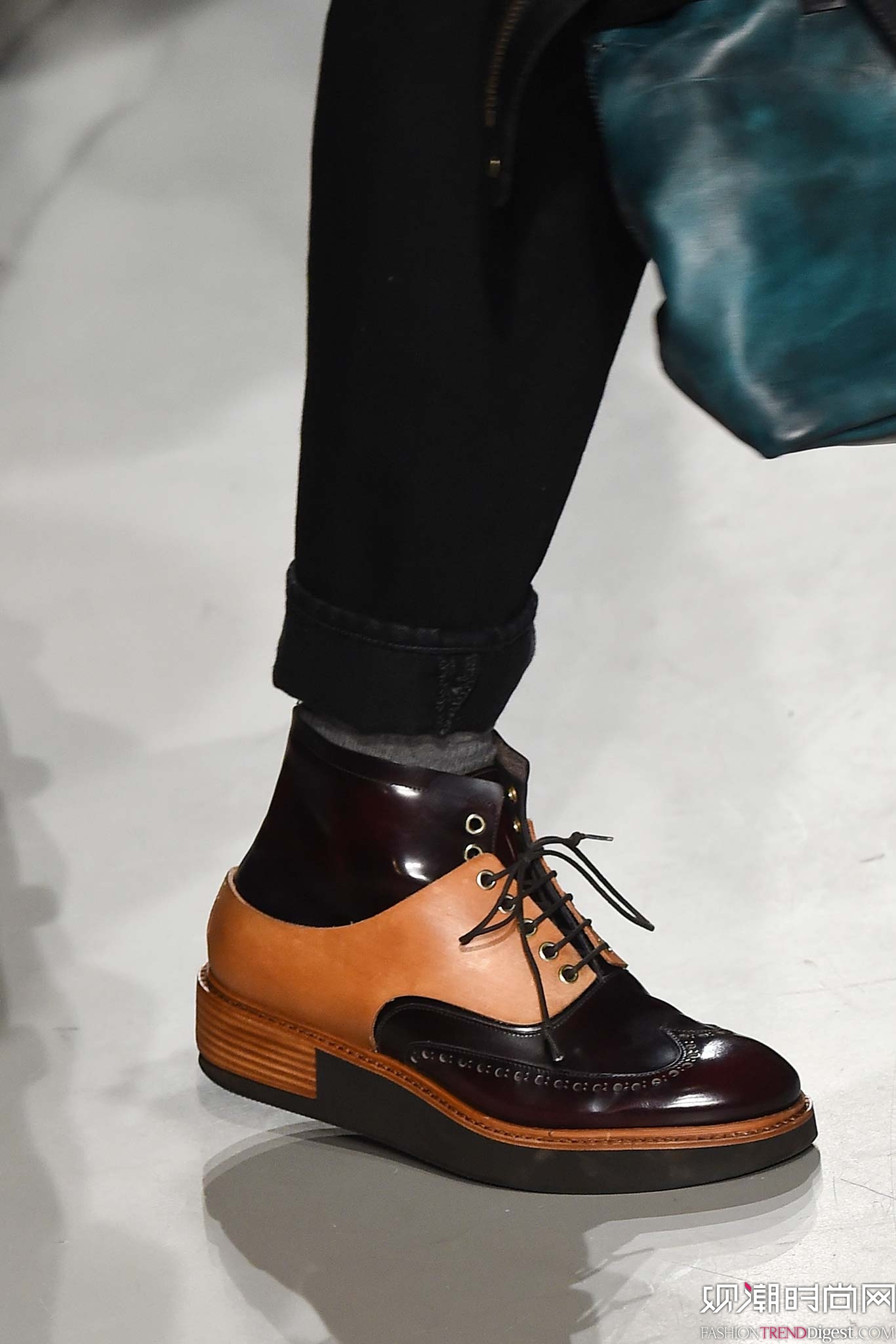 Miharayasuhiro 2015�ﶬ��װϵ���㳡����ͼƬ