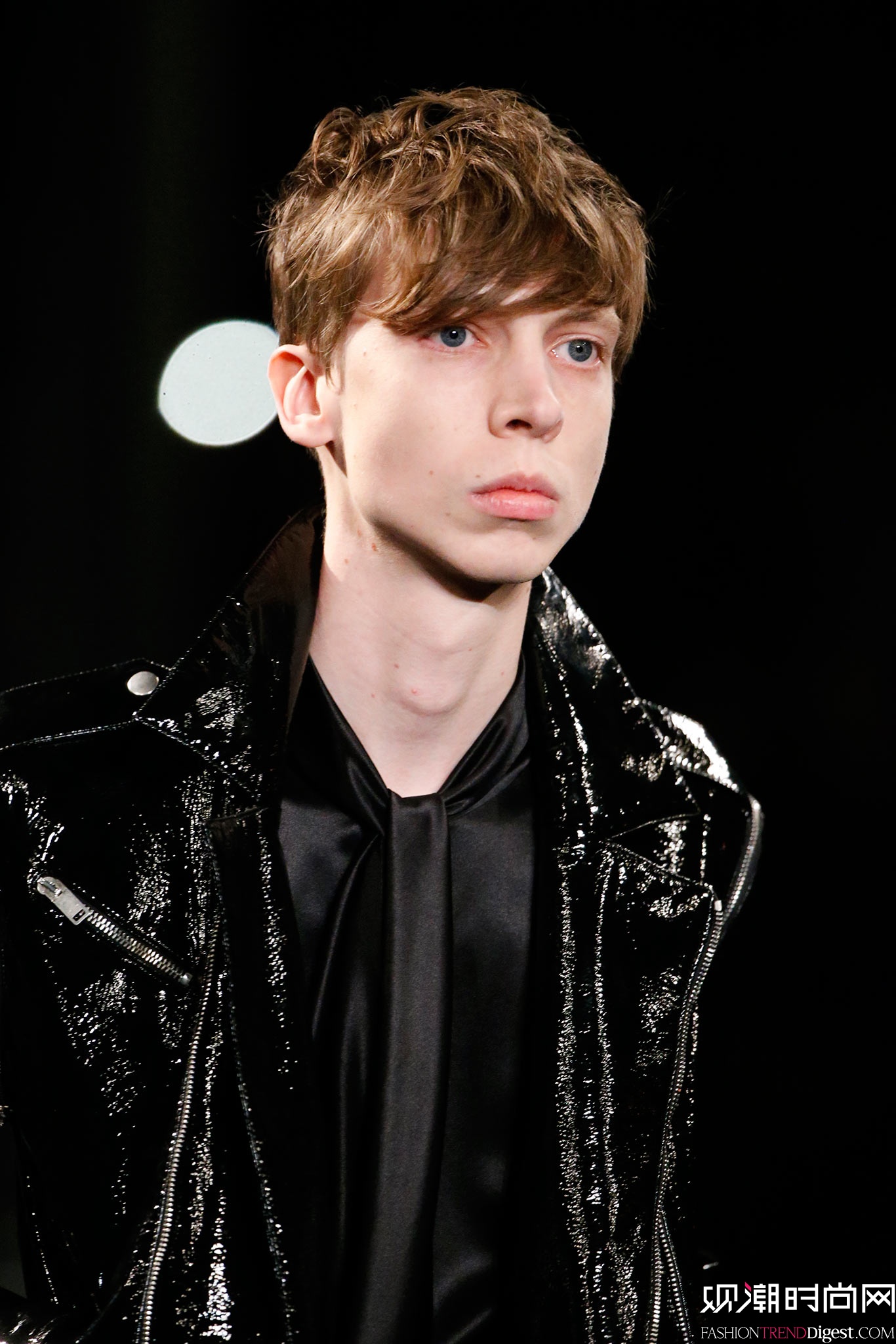 Saint Laurent 2015�ﶬ��װϵ���㳡����ͼƬ