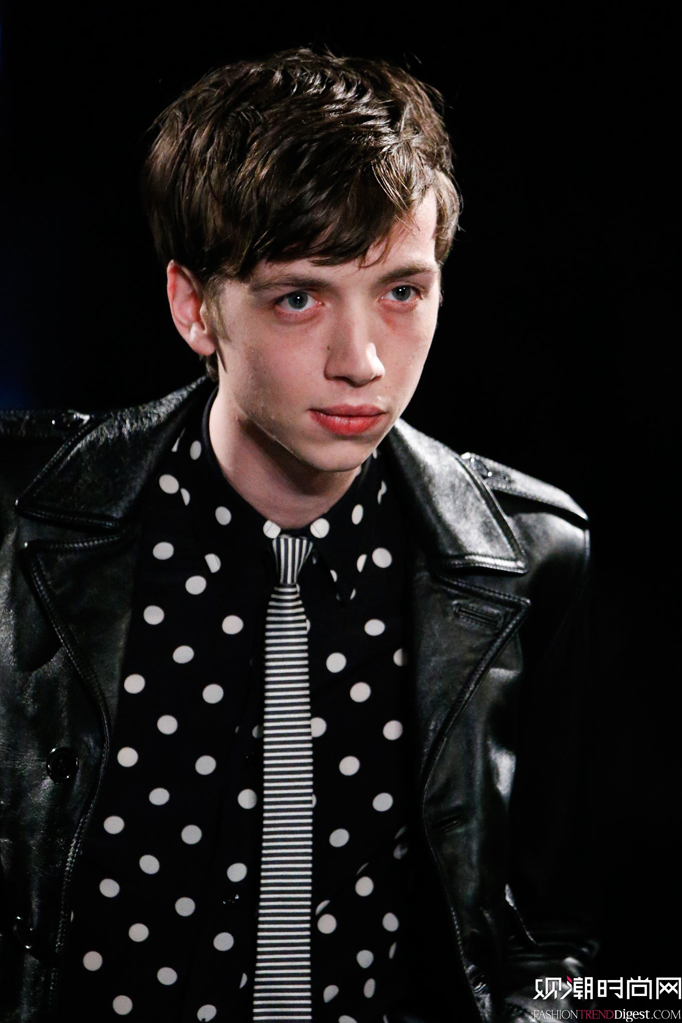 Saint Laurent 2015�ﶬ��װϵ���㳡����ͼƬ
