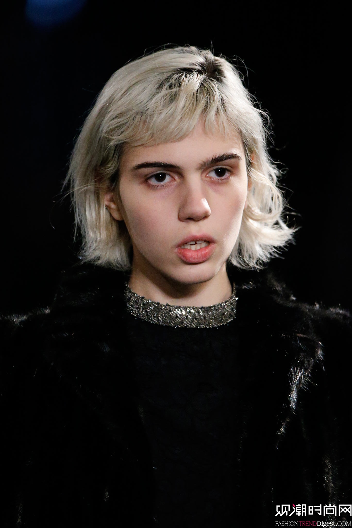 Saint Laurent 2015�ﶬ��װϵ���㳡����ͼƬ