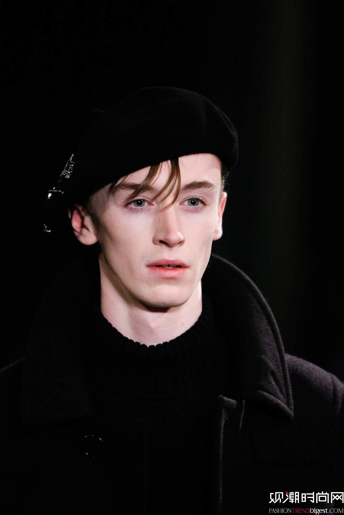 Saint Laurent 2015�ﶬ��װϵ���㳡����ͼƬ