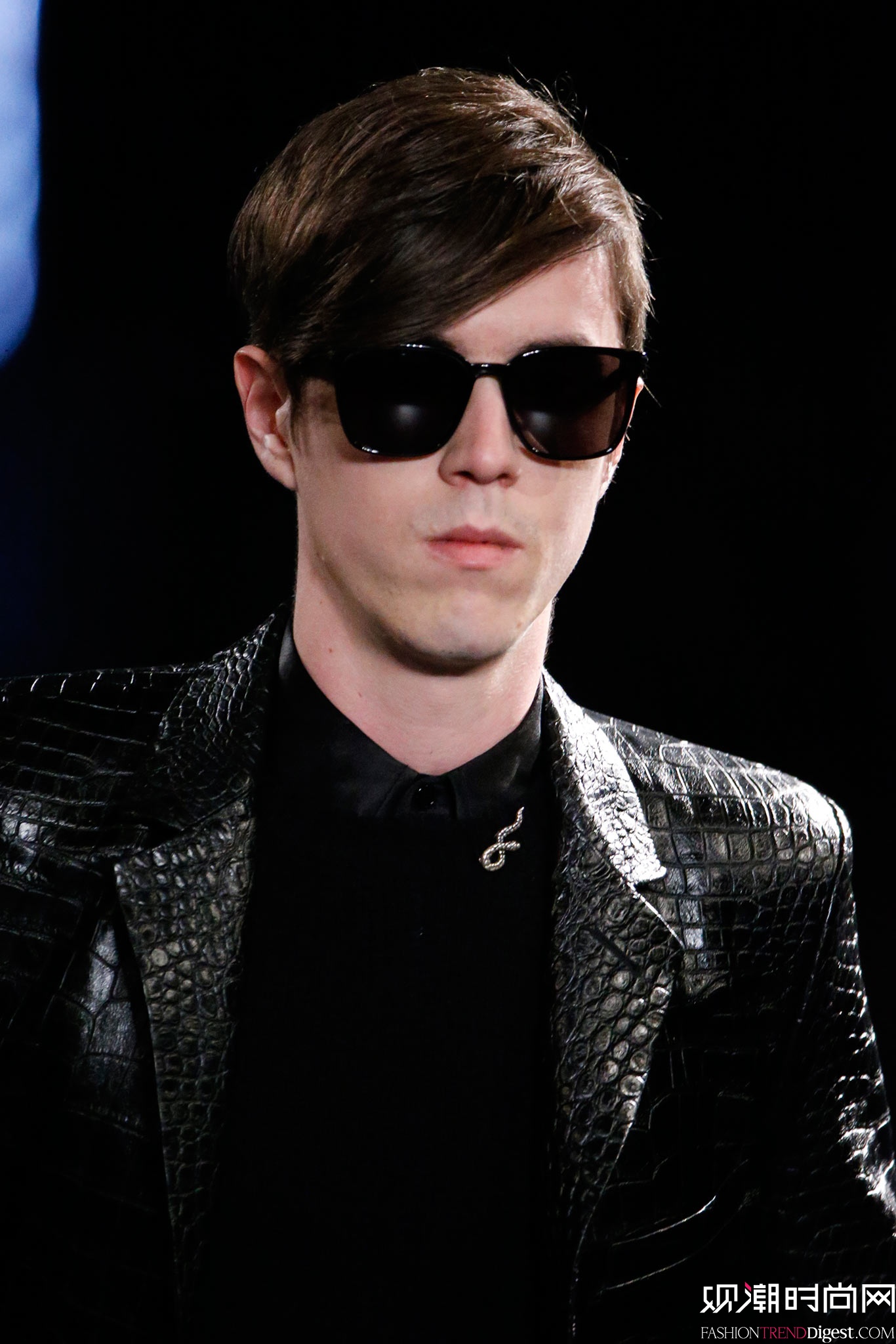 Saint Laurent 2015�ﶬ��װϵ���㳡����ͼƬ