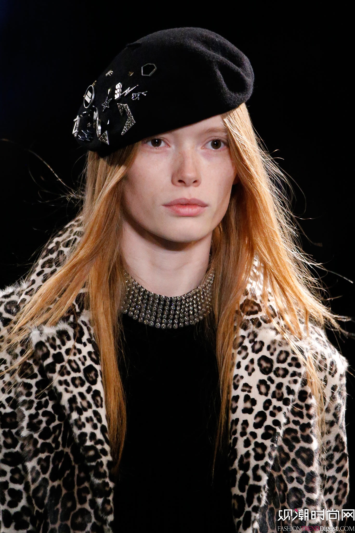 Saint Laurent 2015�ﶬ��װϵ���㳡����ͼƬ