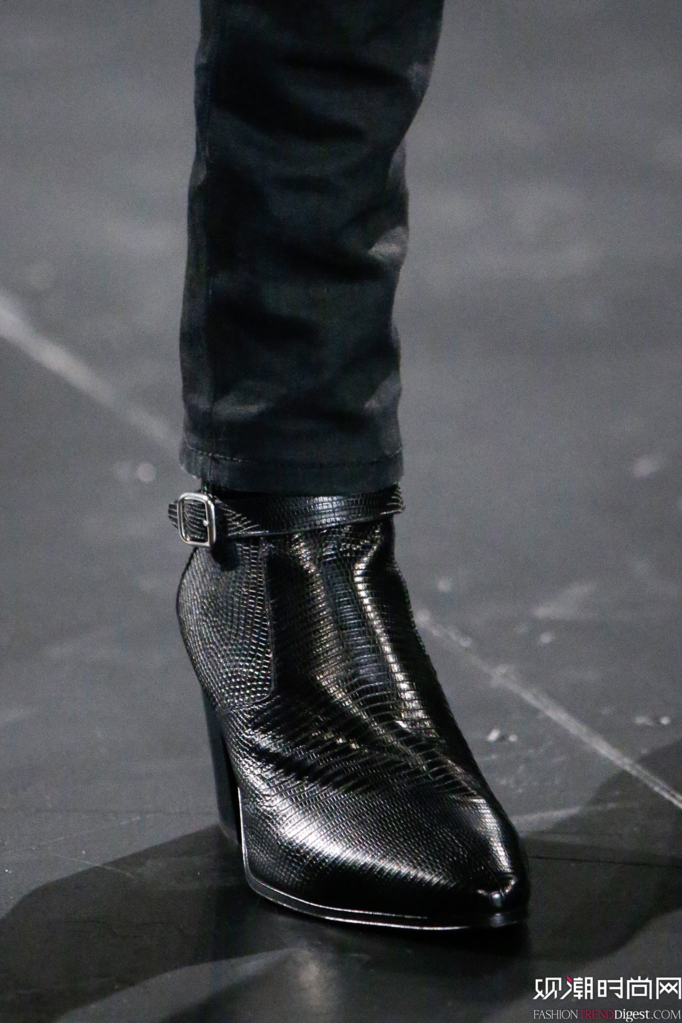 Saint Laurent 2015�ﶬ��װϵ���㳡����ͼƬ