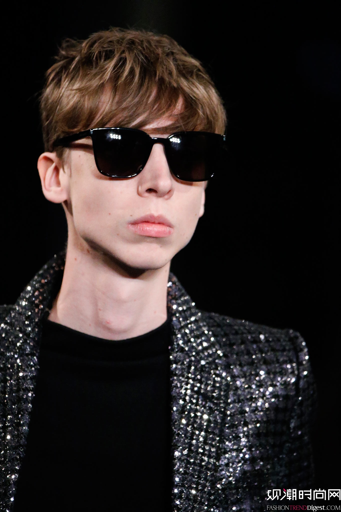 Saint Laurent 2015�ﶬ��װϵ���㳡����ͼƬ