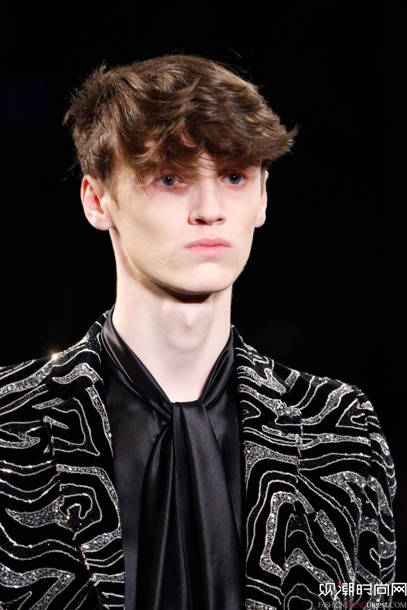 Saint Laurent 2015�ﶬ��װϵ���㳡����ͼƬ
