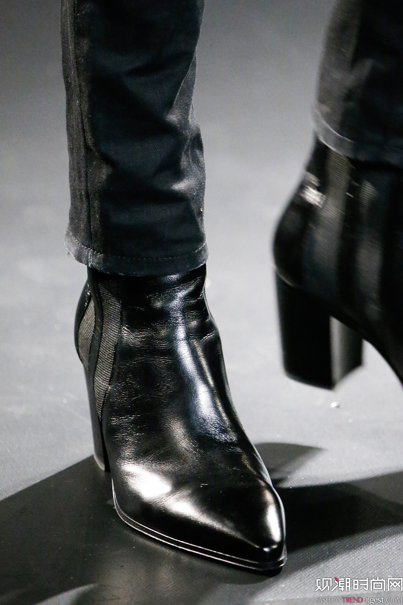 Saint Laurent 2015�ﶬ��װϵ���㳡����ͼƬ