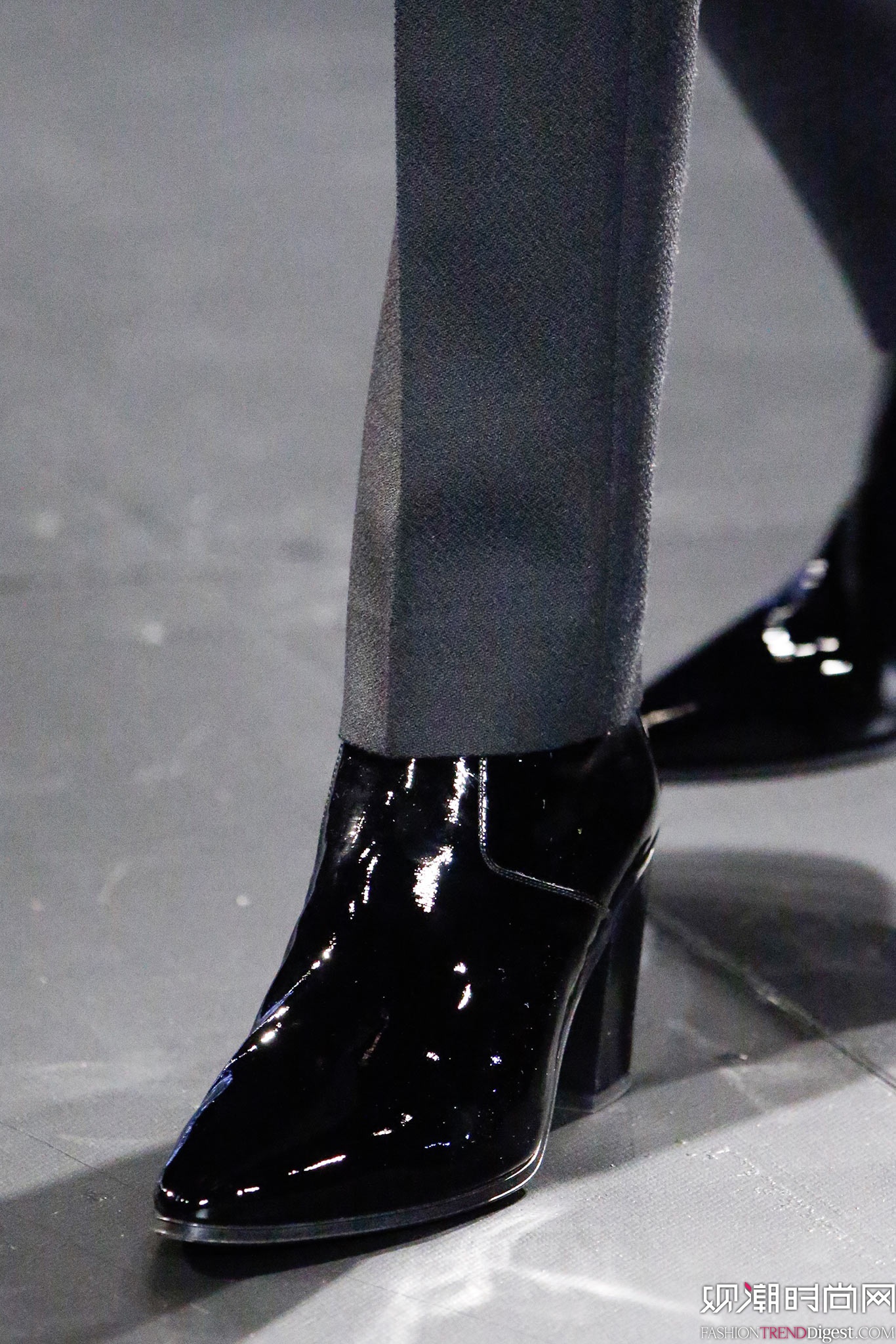 Saint Laurent 2015�ﶬ��װϵ���㳡����ͼƬ