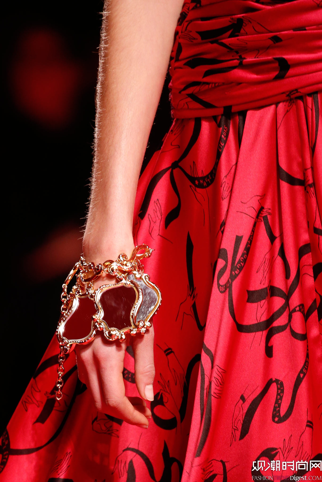 Schiaparelli 2015ĸ߶ϵ㳡ͼƬ