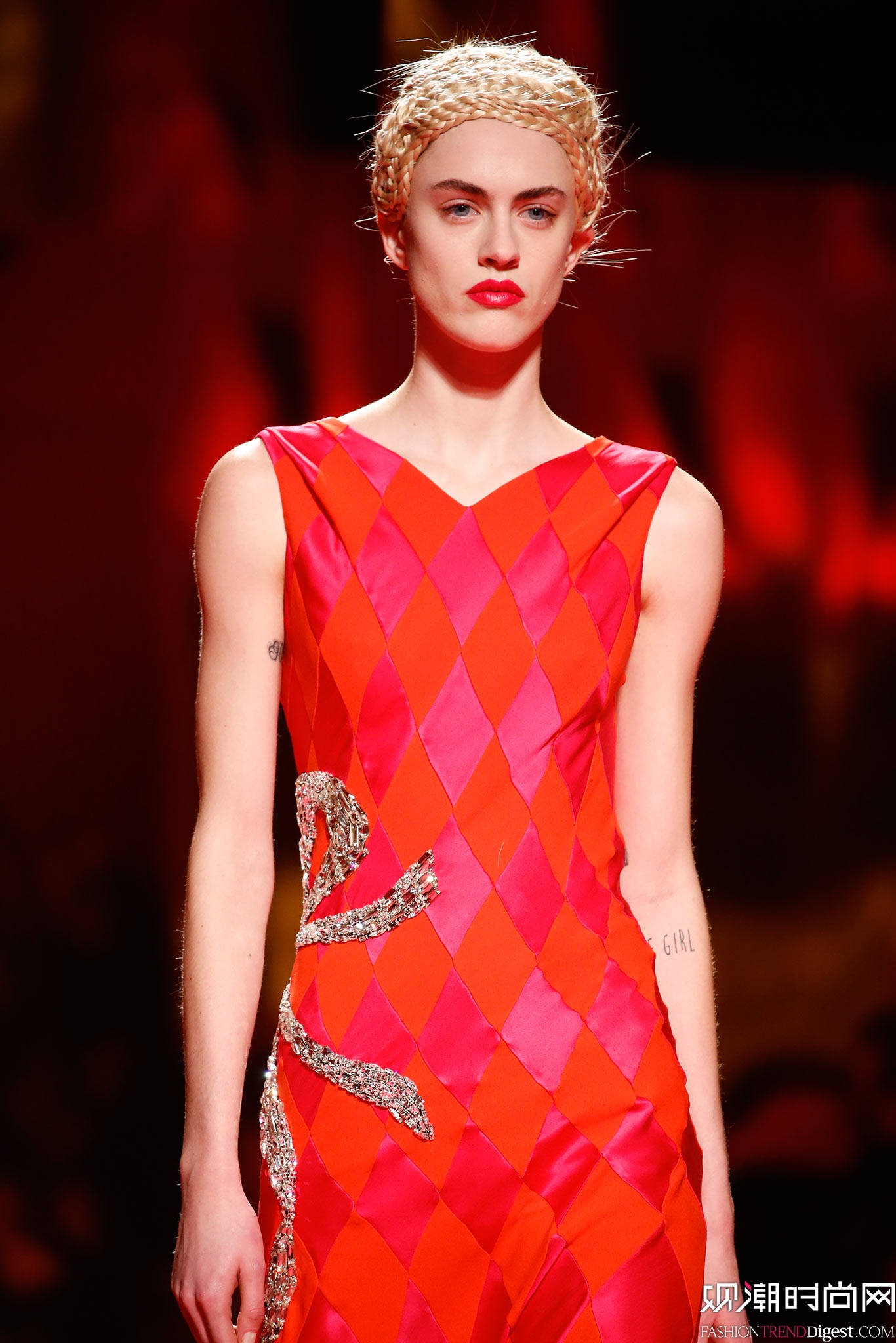 Schiaparelli 2015ĸ߶ϵ㳡ͼƬ