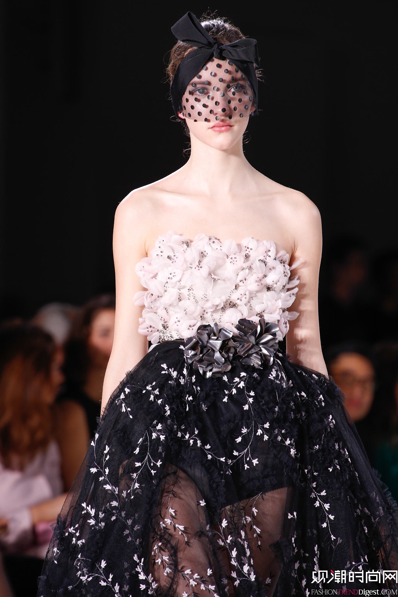 Giambattista Valli 2015ĸ߶ϵ㳡ͼƬ