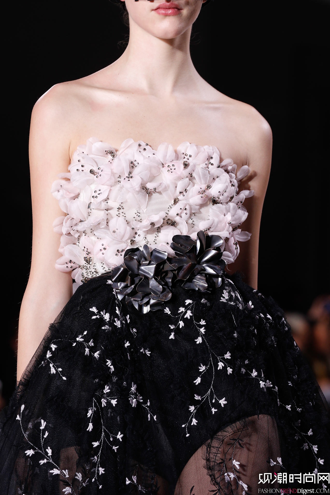 Giambattista Valli 2015ĸ߶ϵ㳡ͼƬ