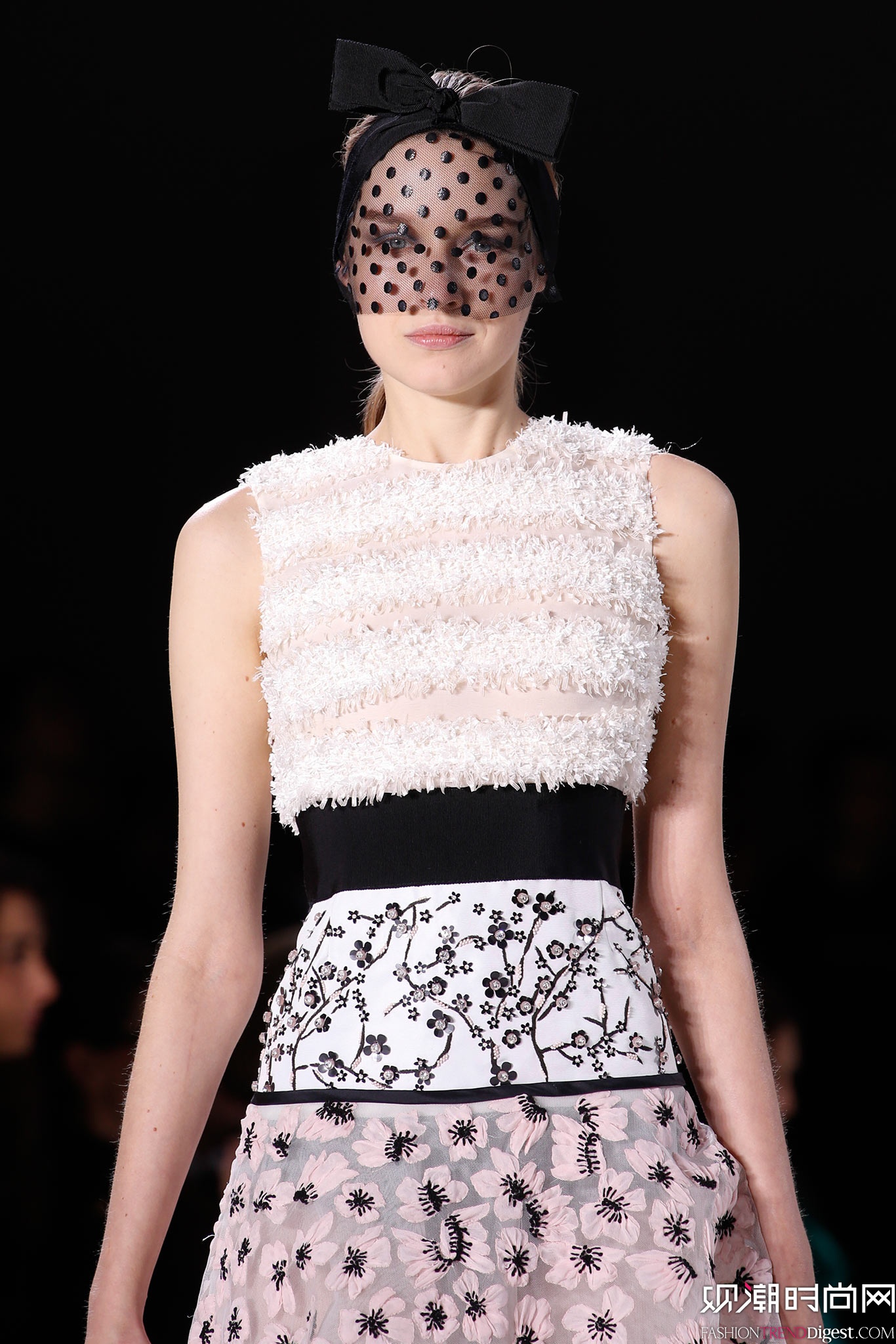 Giambattista Valli 2015ĸ߶ϵ㳡ͼƬ