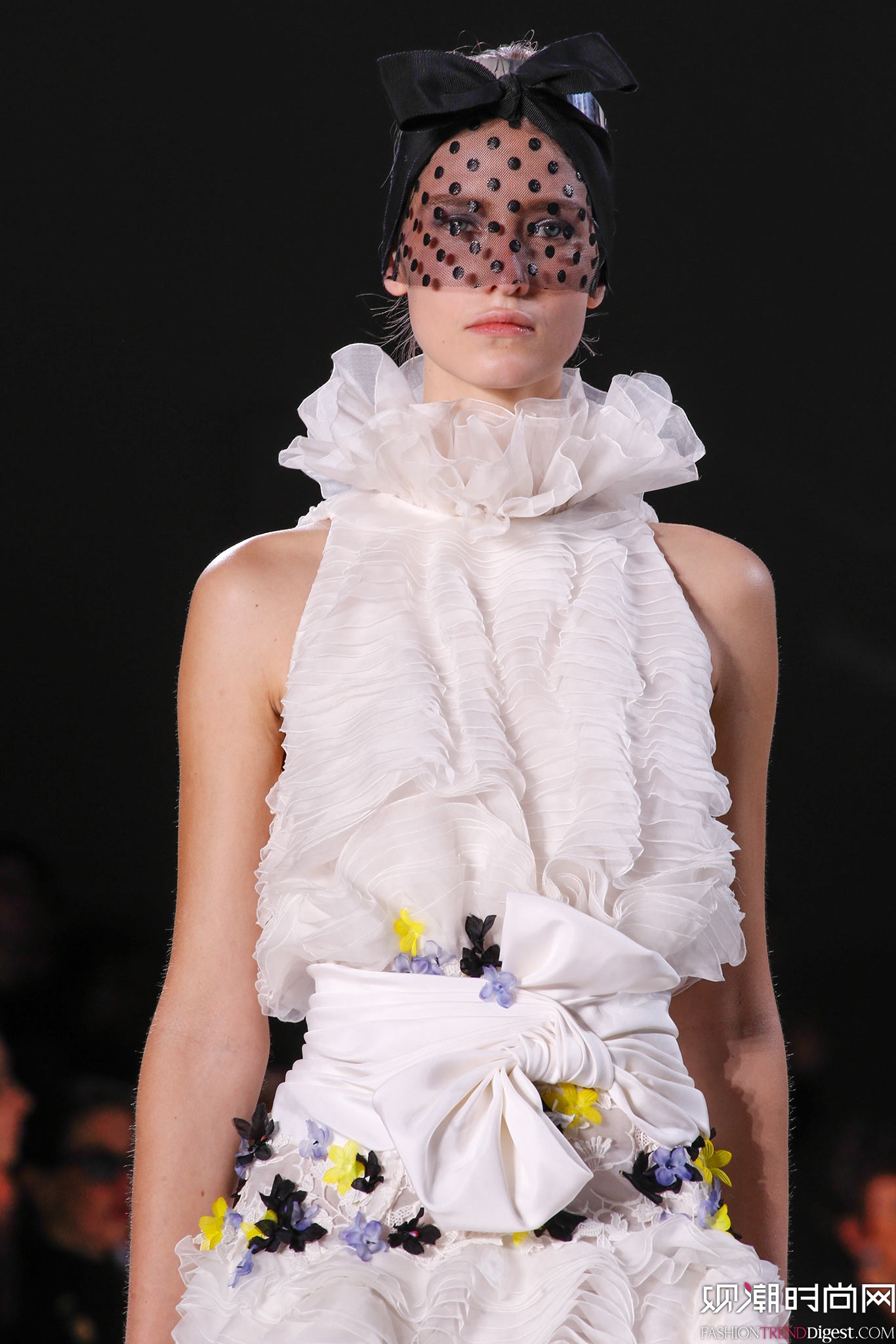 Giambattista Valli 2015ĸ߶ϵ㳡ͼƬ