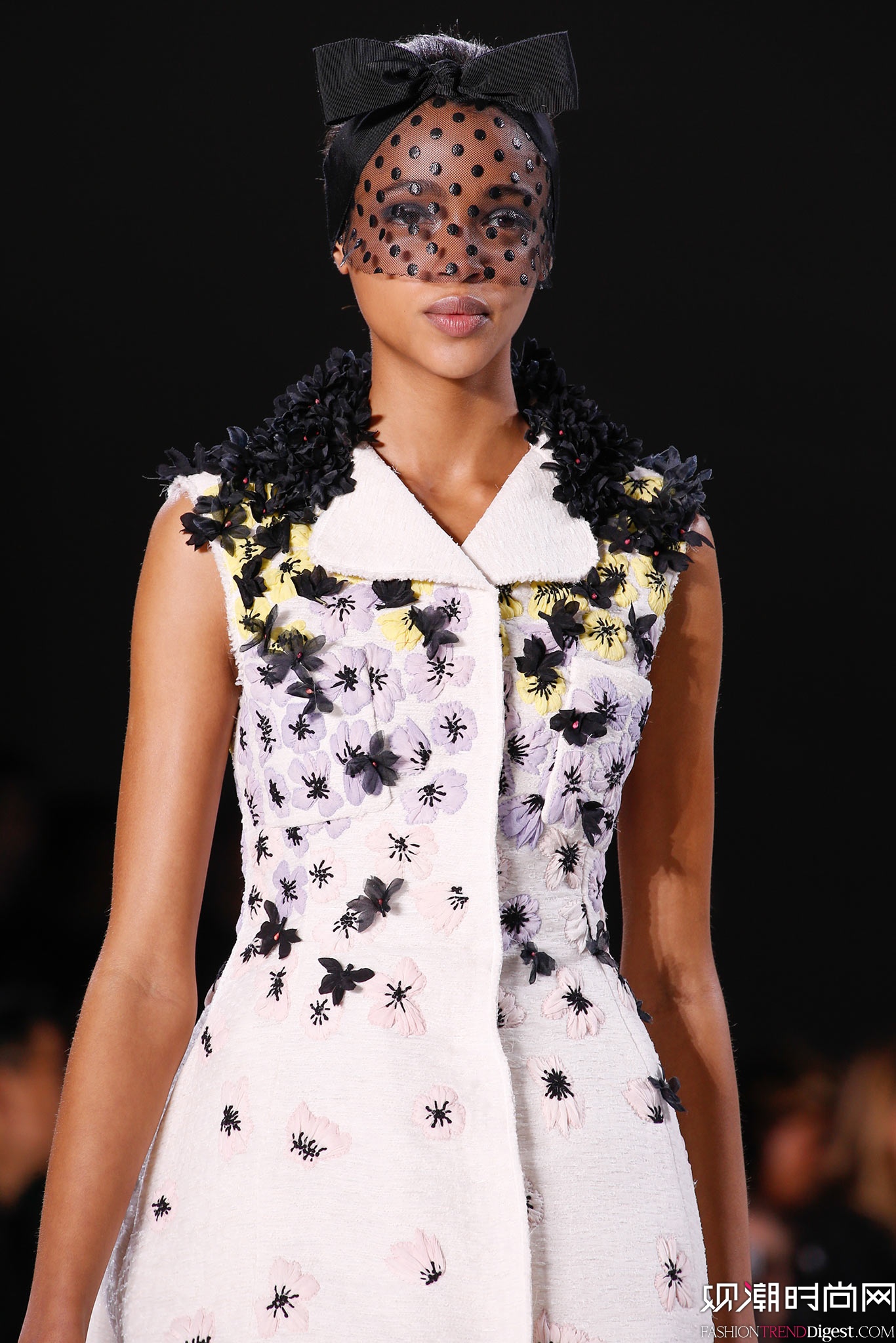 Giambattista Valli 2015ĸ߶ϵ㳡ͼƬ