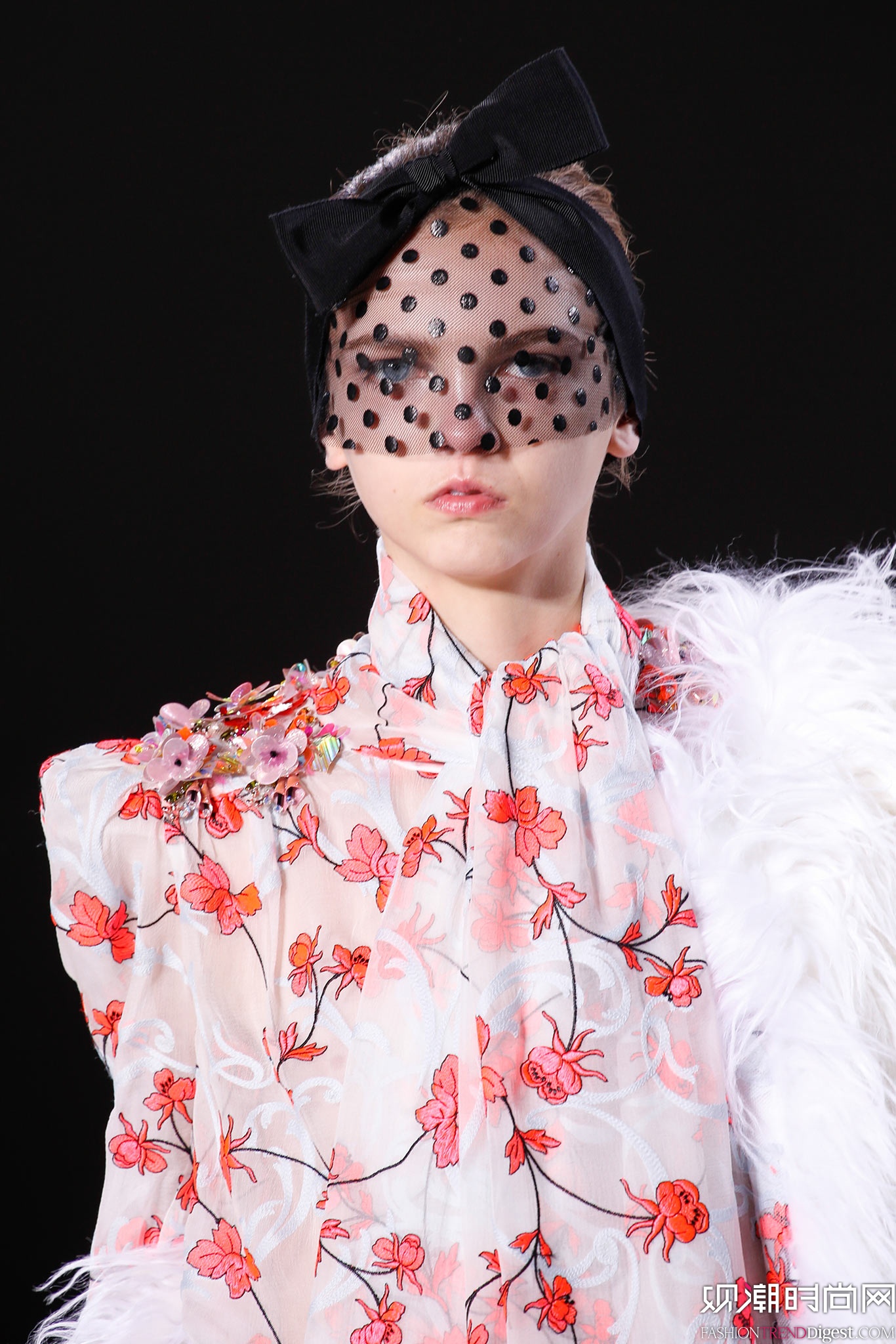 Giambattista Valli 2015ĸ߶ϵ㳡ͼƬ