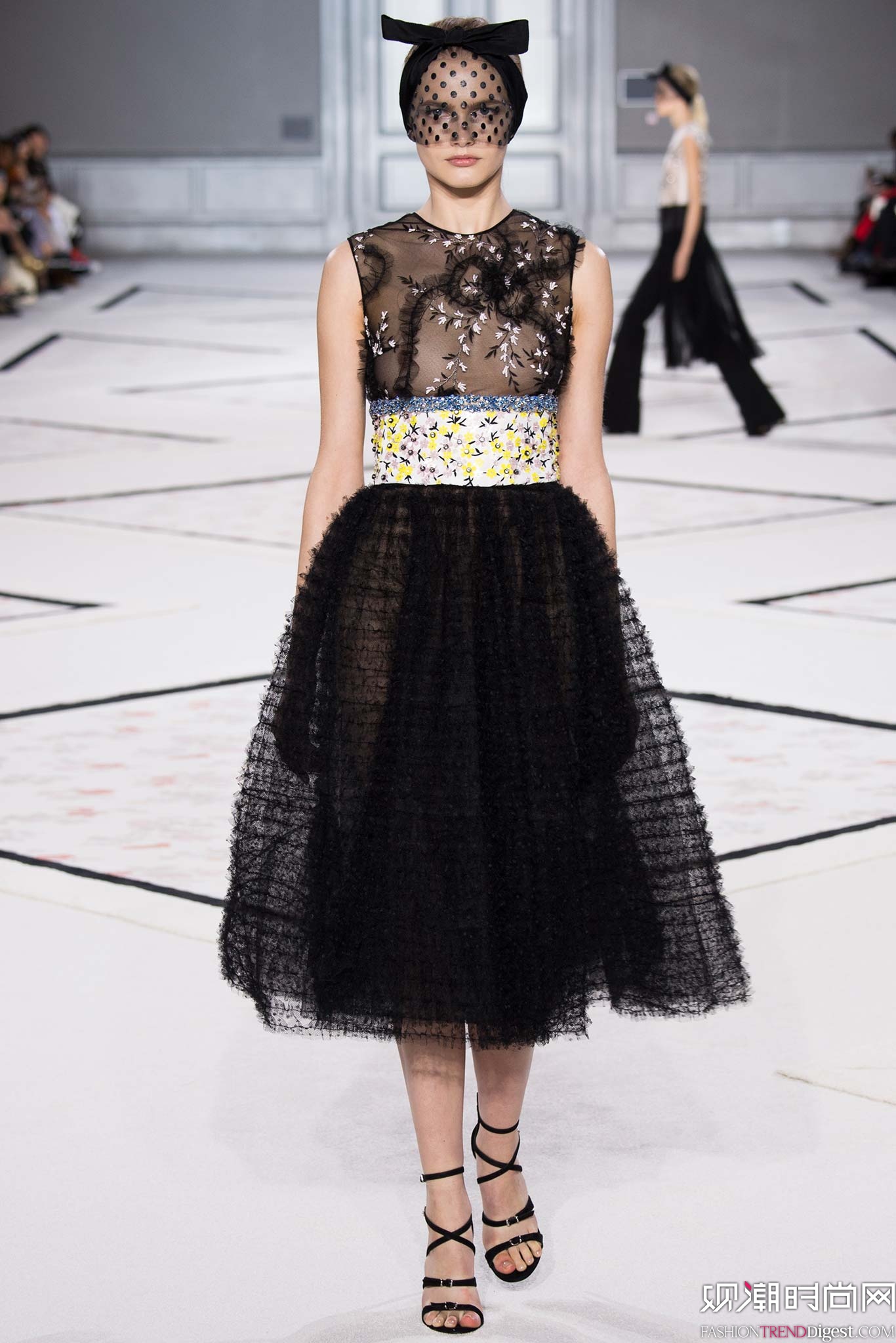 Giambattista Valli 2015ĸ߶ϵ㳡ͼƬ