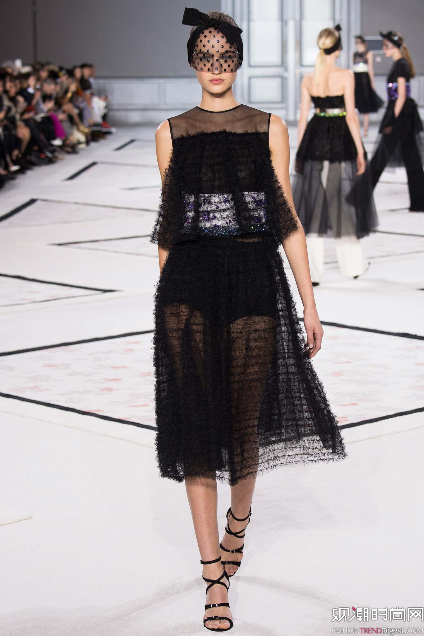 Giambattista Valli 2015ĸ߶ϵ㳡ͼƬ