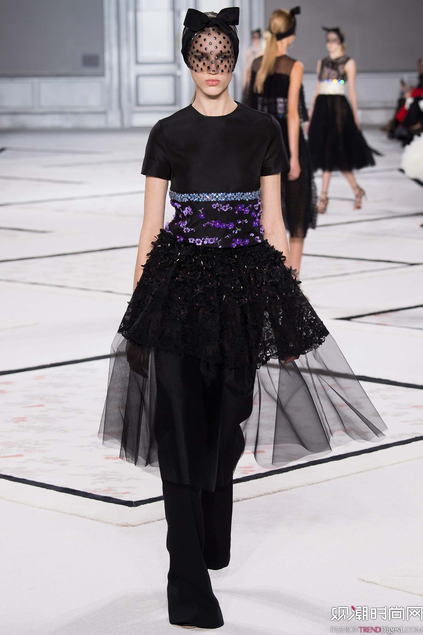 Giambattista Valli 2015ĸ߶ϵ㳡ͼƬ