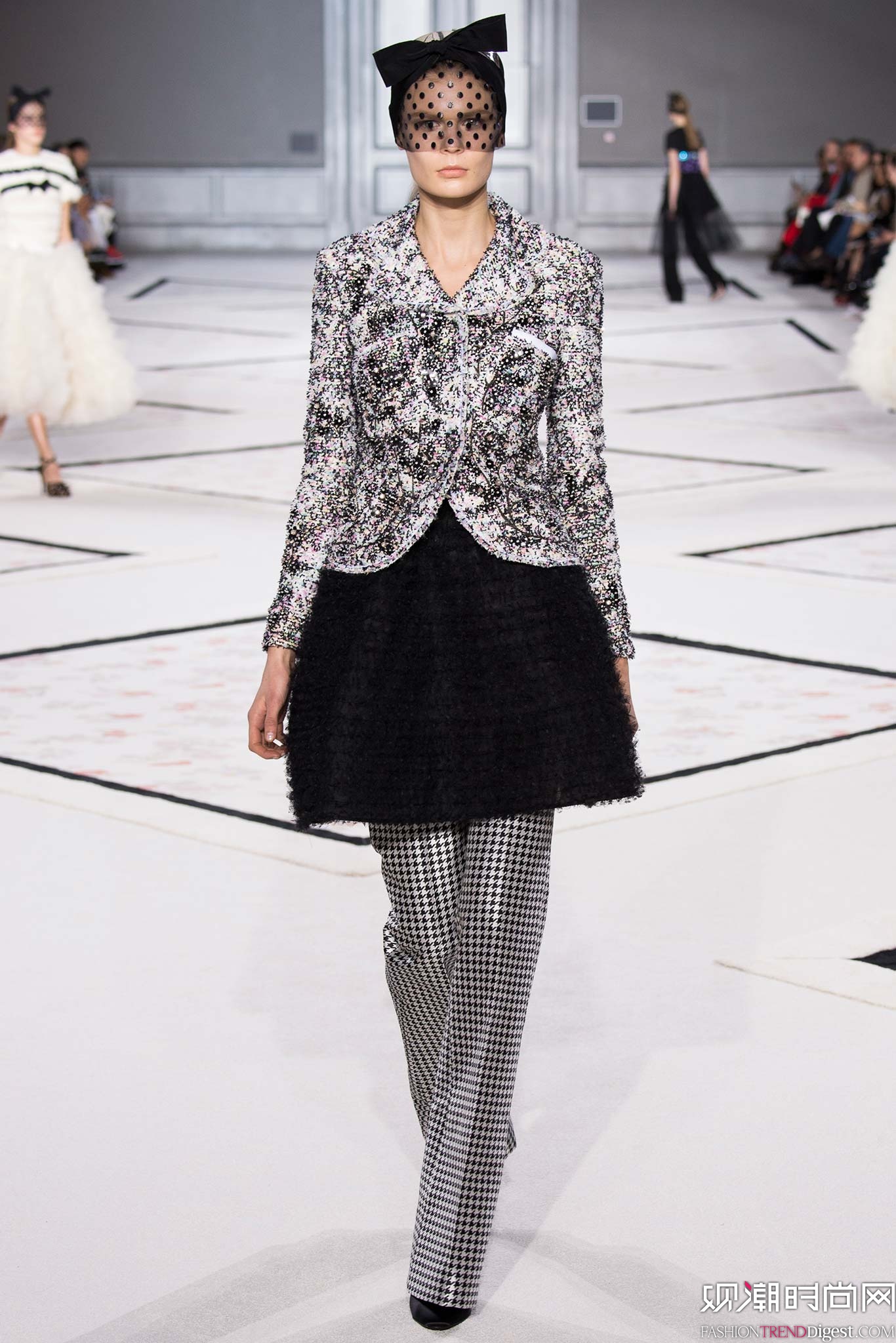 Giambattista Valli 2015ĸ߶ϵ㳡ͼƬ