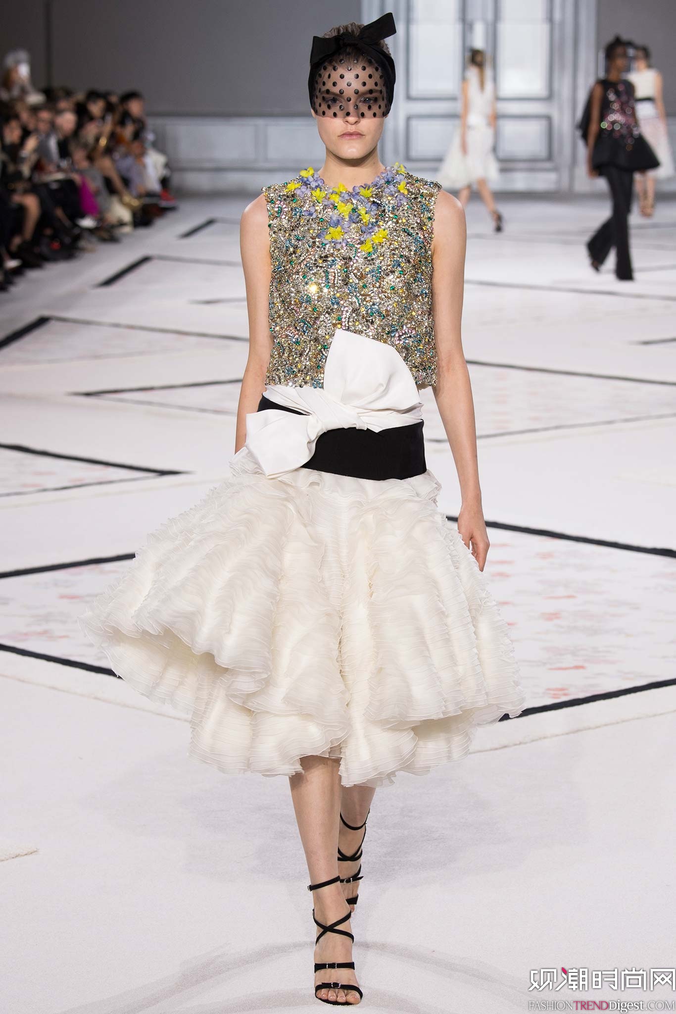 Giambattista Valli 2015ĸ߶ϵ㳡ͼƬ