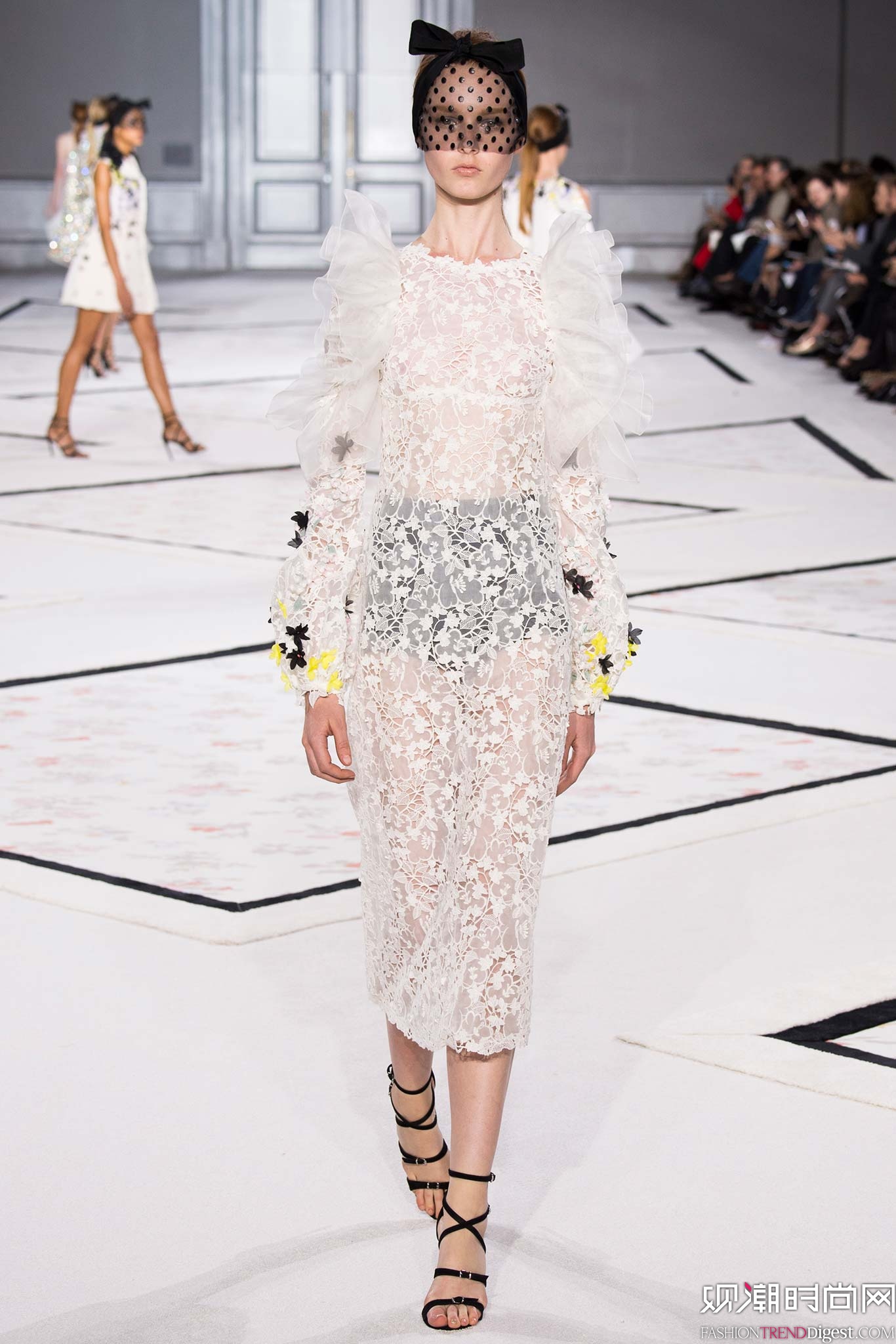 Giambattista Valli 2015ĸ߶ϵ㳡ͼƬ