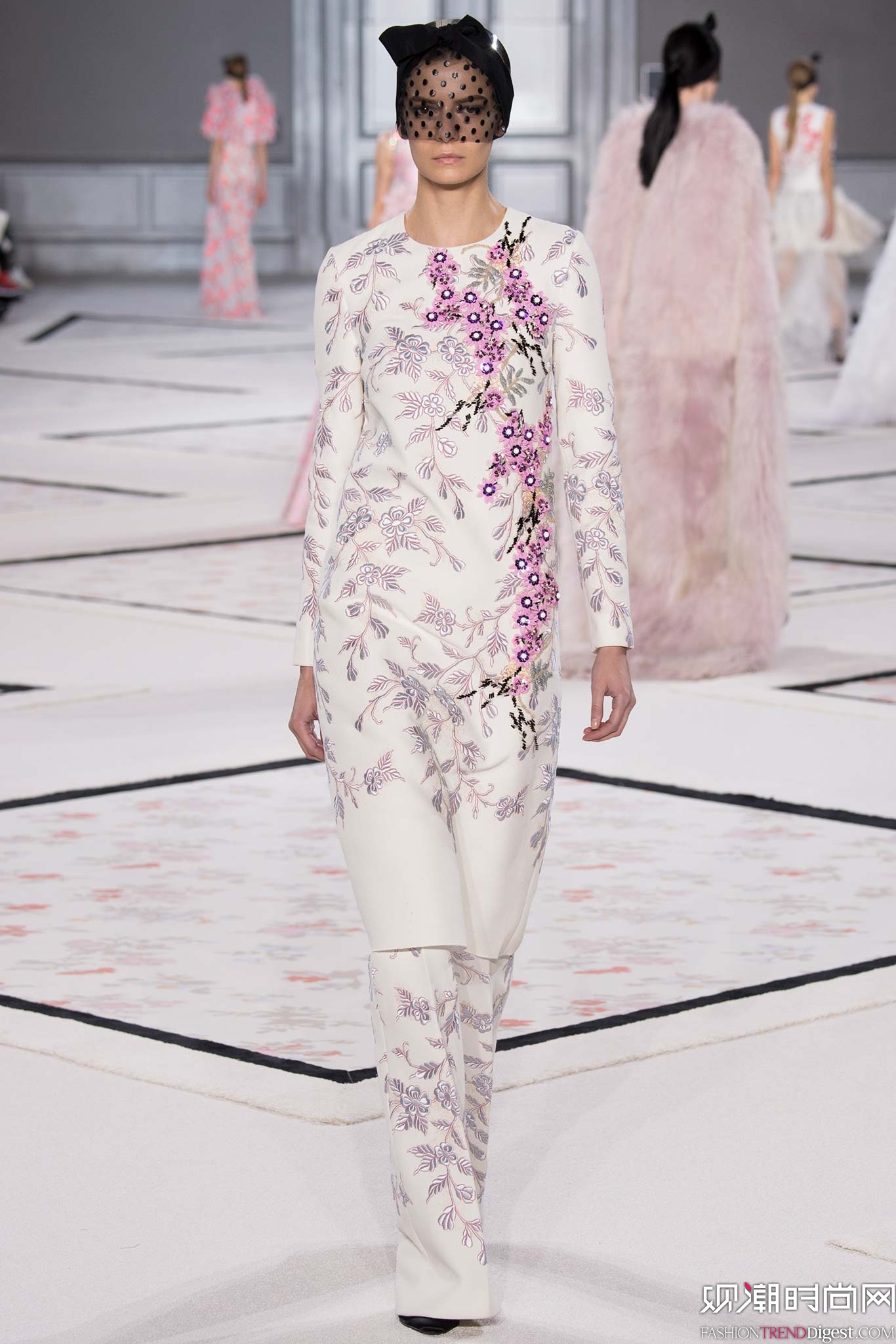 Giambattista Valli 2015ĸ߶ϵ㳡ͼƬ