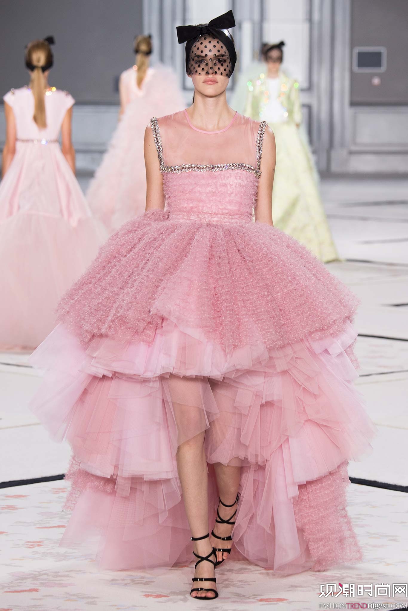 Giambattista Valli 2015ĸ߶ϵ㳡ͼƬ