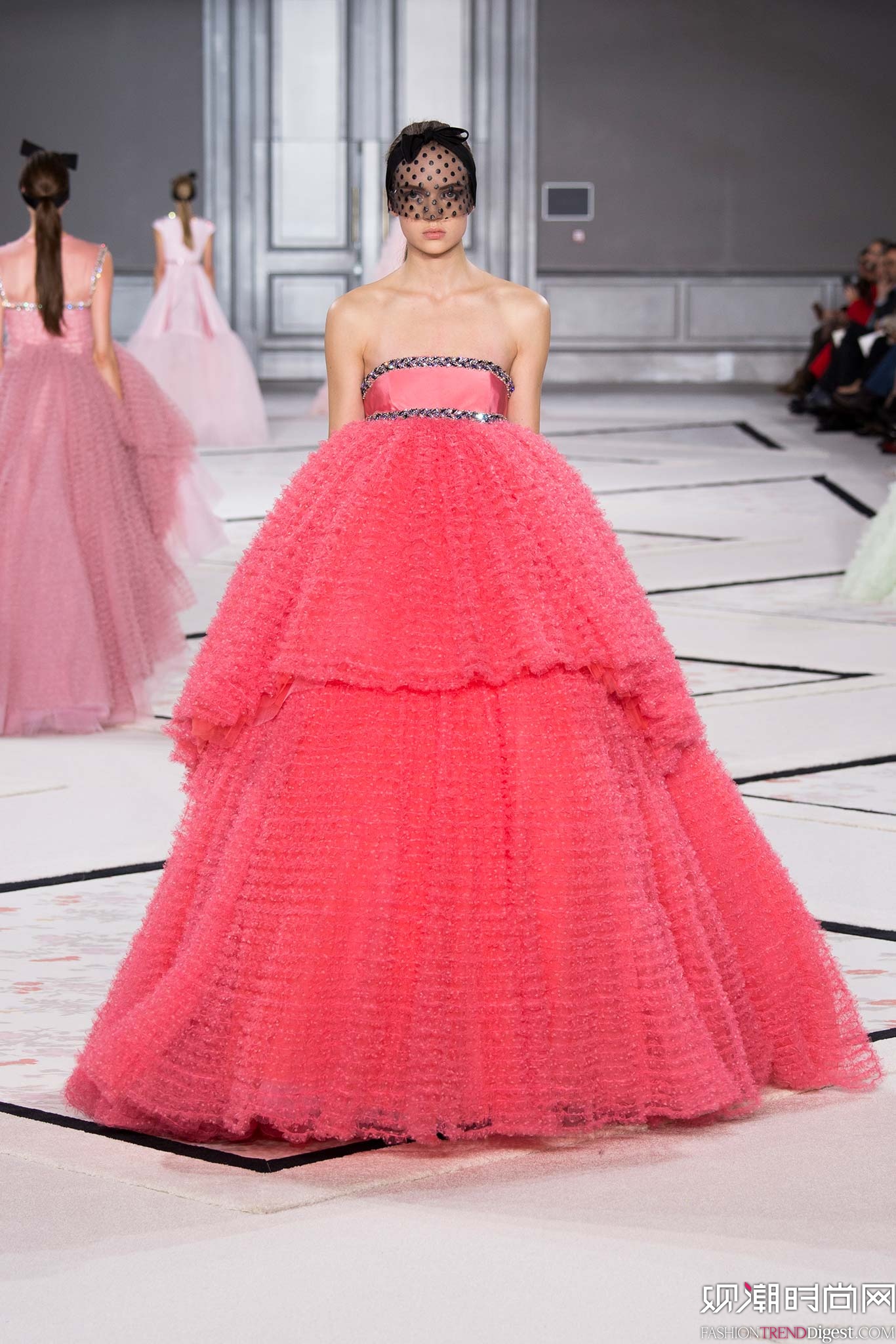 Giambattista Valli 2015ĸ߶ϵ㳡ͼƬ