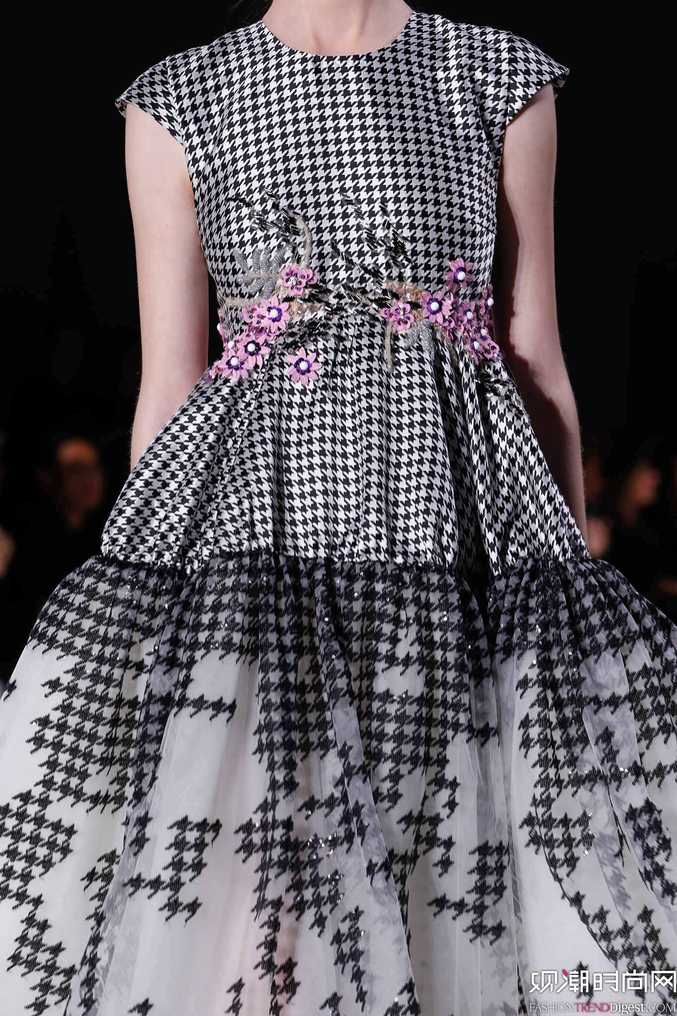 Giambattista Valli 2015ĸ߶ϵ㳡ͼƬ