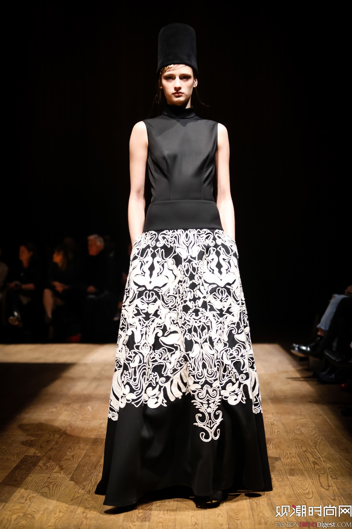 Josie Natori 2015ﶬ~srbܸDƬ