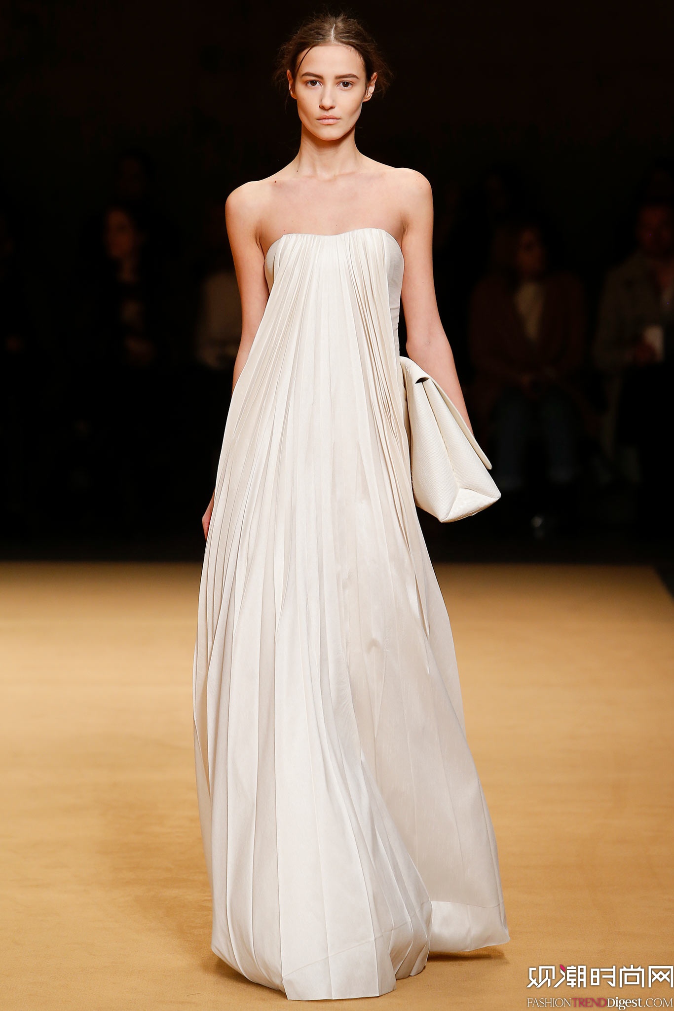 Sally LaPointe 2015ﶬŮbDƬ