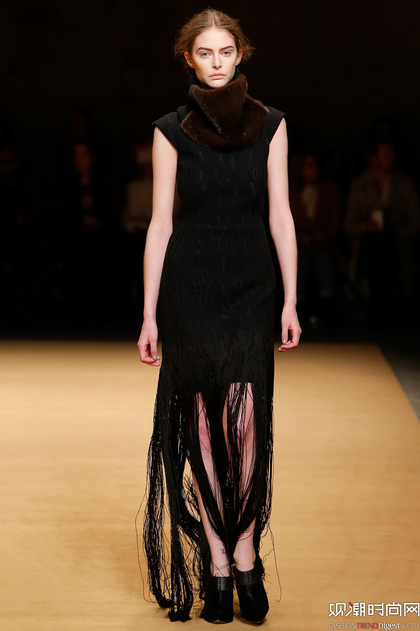 Sally LaPointe 2015ﶬŮbDƬ