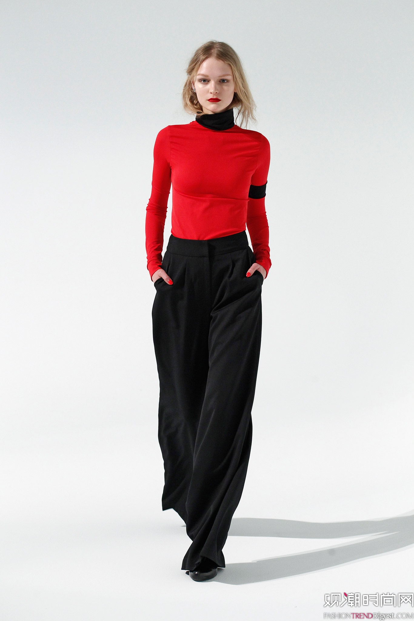 Katie Gallagher 2015ﶬŮbDƬ