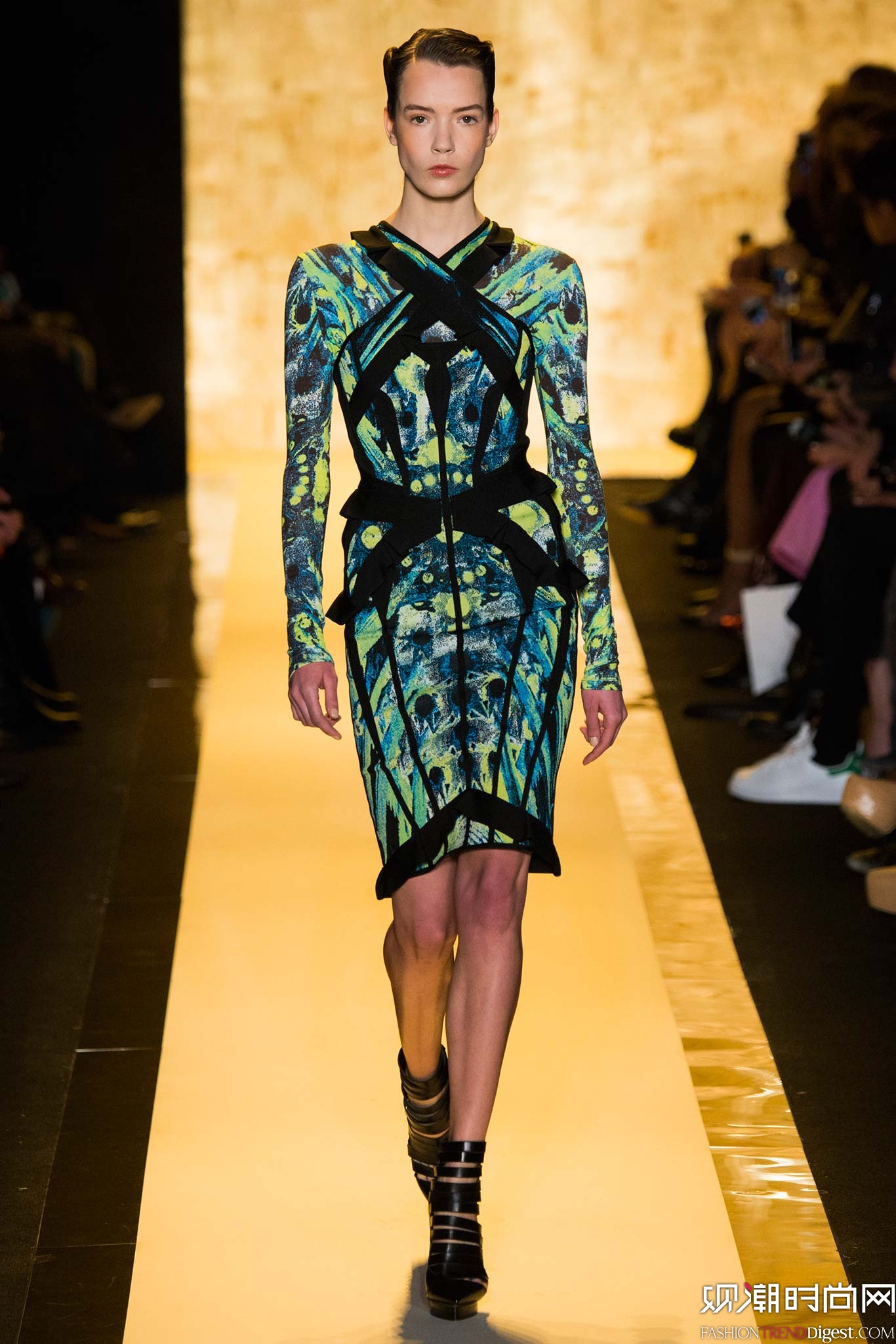 Herv Lger by Max Azria 2015ﶬŮb(chng)DƬ