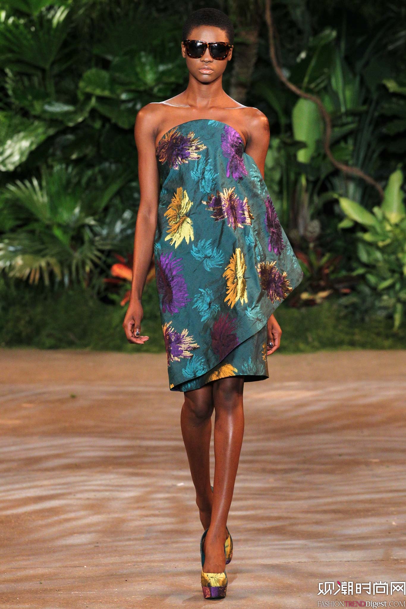 Christian Siriano 2015ﶬŮװ㳡ͼƬ