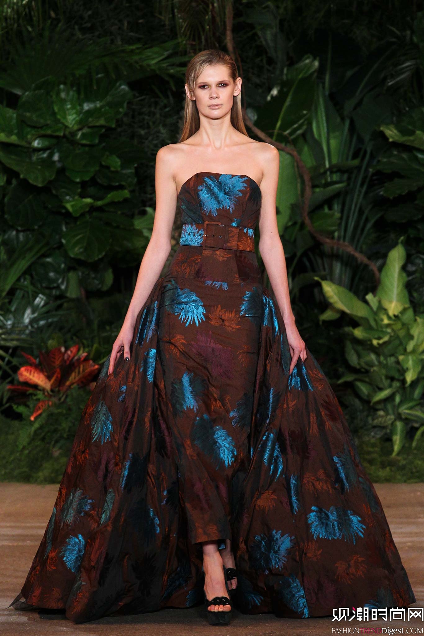 Christian Siriano 2015ﶬŮװ㳡ͼƬ