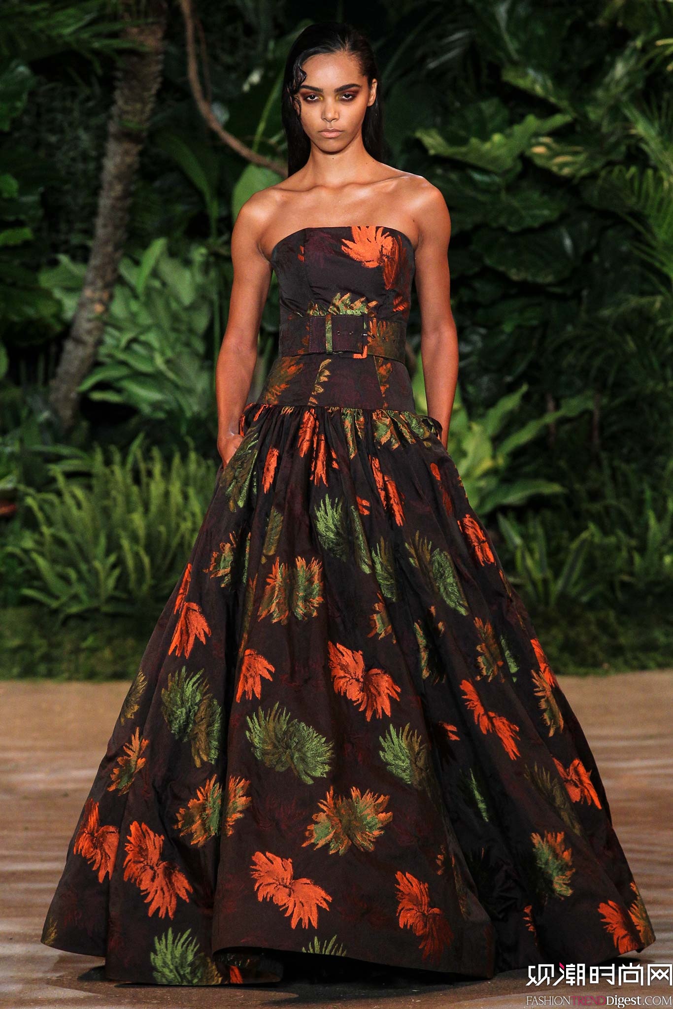 Christian Siriano 2015ﶬŮװ㳡ͼƬ