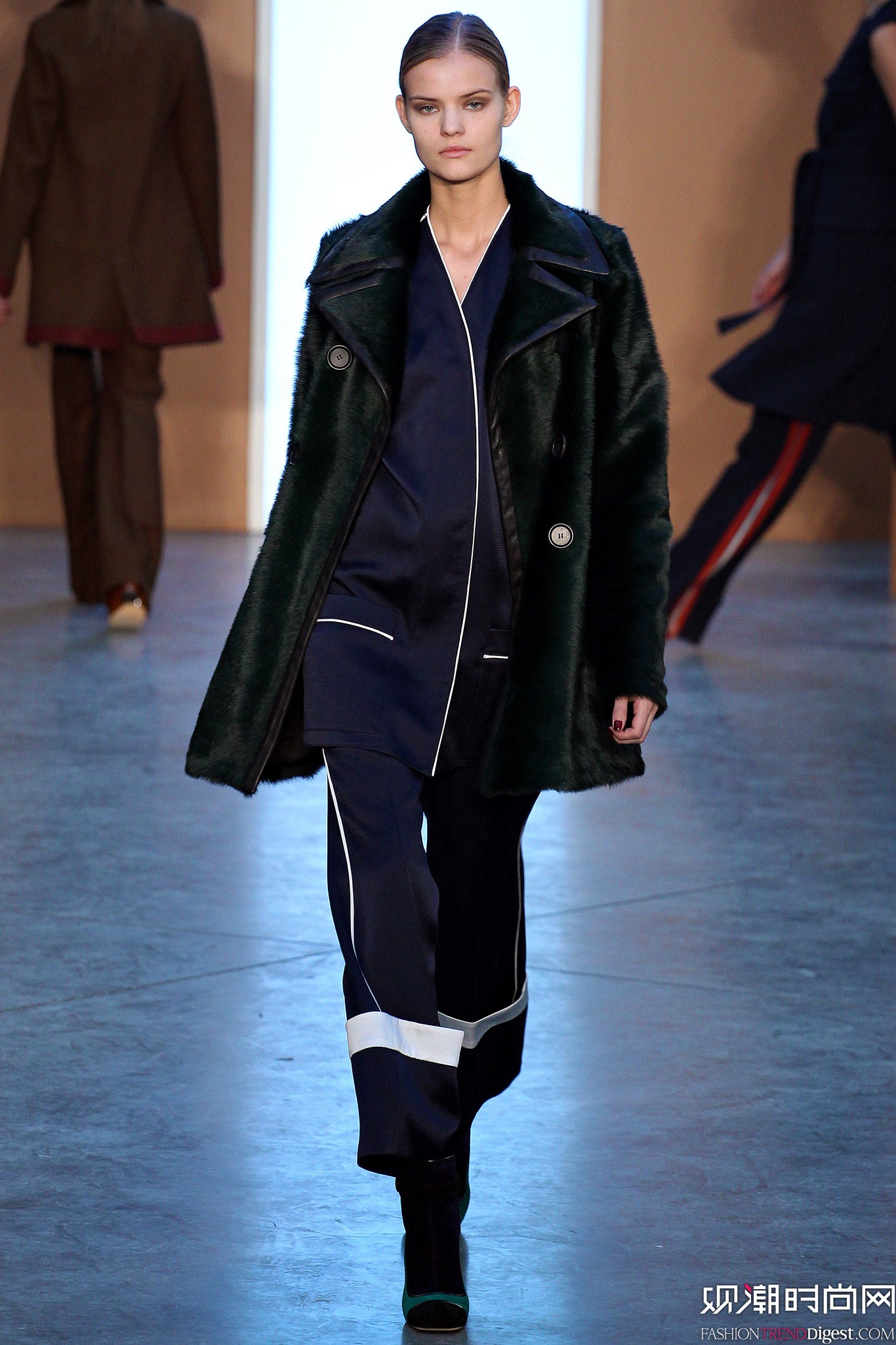 Derek Lam 2015ﶬŮbDƬ