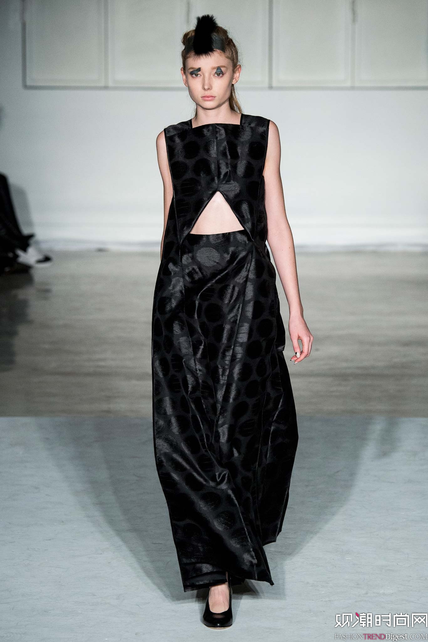 Zero + Maria Cornejo 2015ﶬŮbϵDƬ