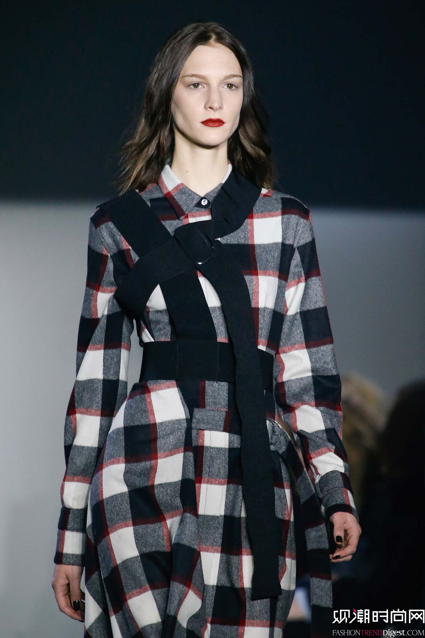 3.1 Phillip Lim 2015ﶬŮװ㳡ͼƬ