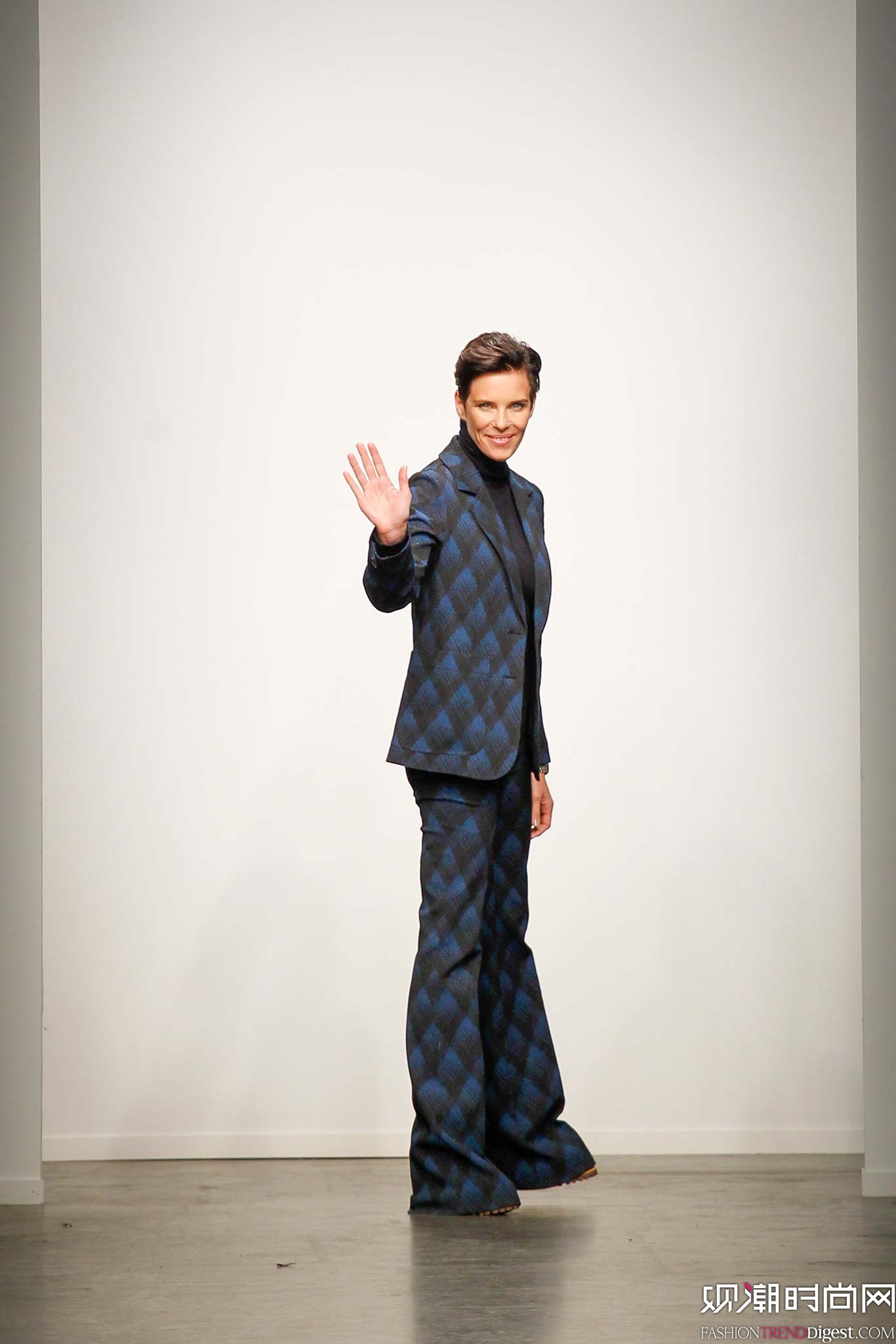 Karen Walker 2015ﶬŮװϵиͼƬ