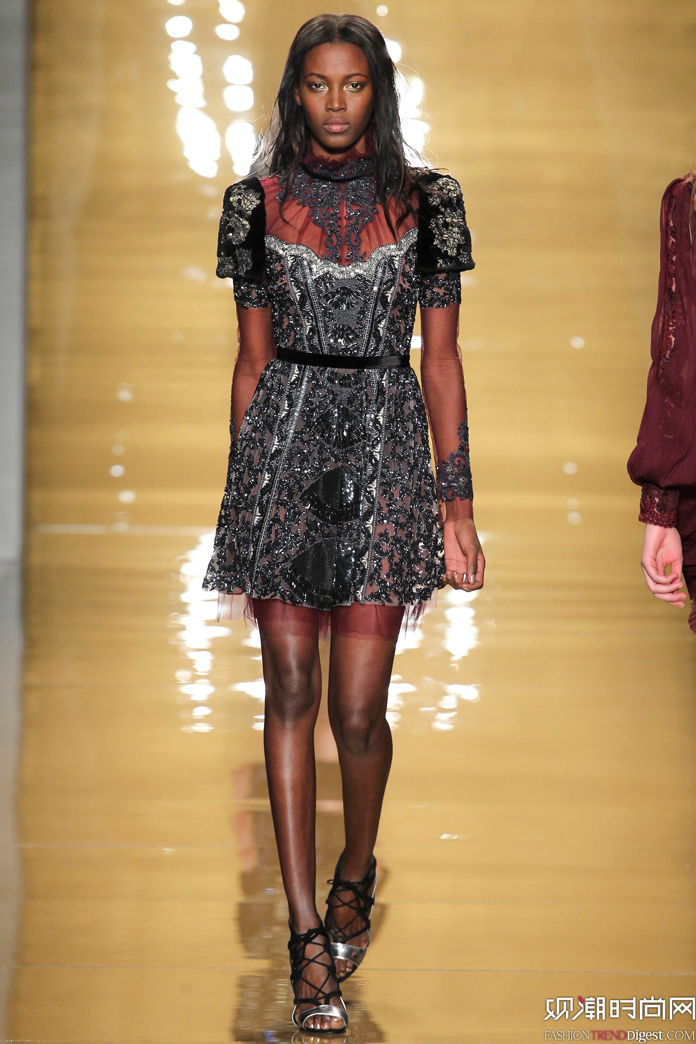 Reem Acra 2015ﶬŮbϵиDƬ