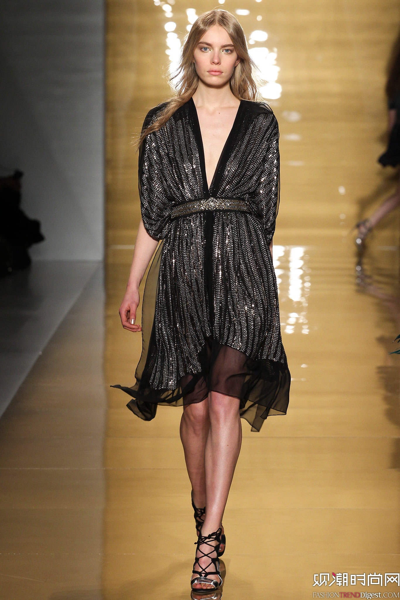 Reem Acra 2015ﶬŮbϵиDƬ
