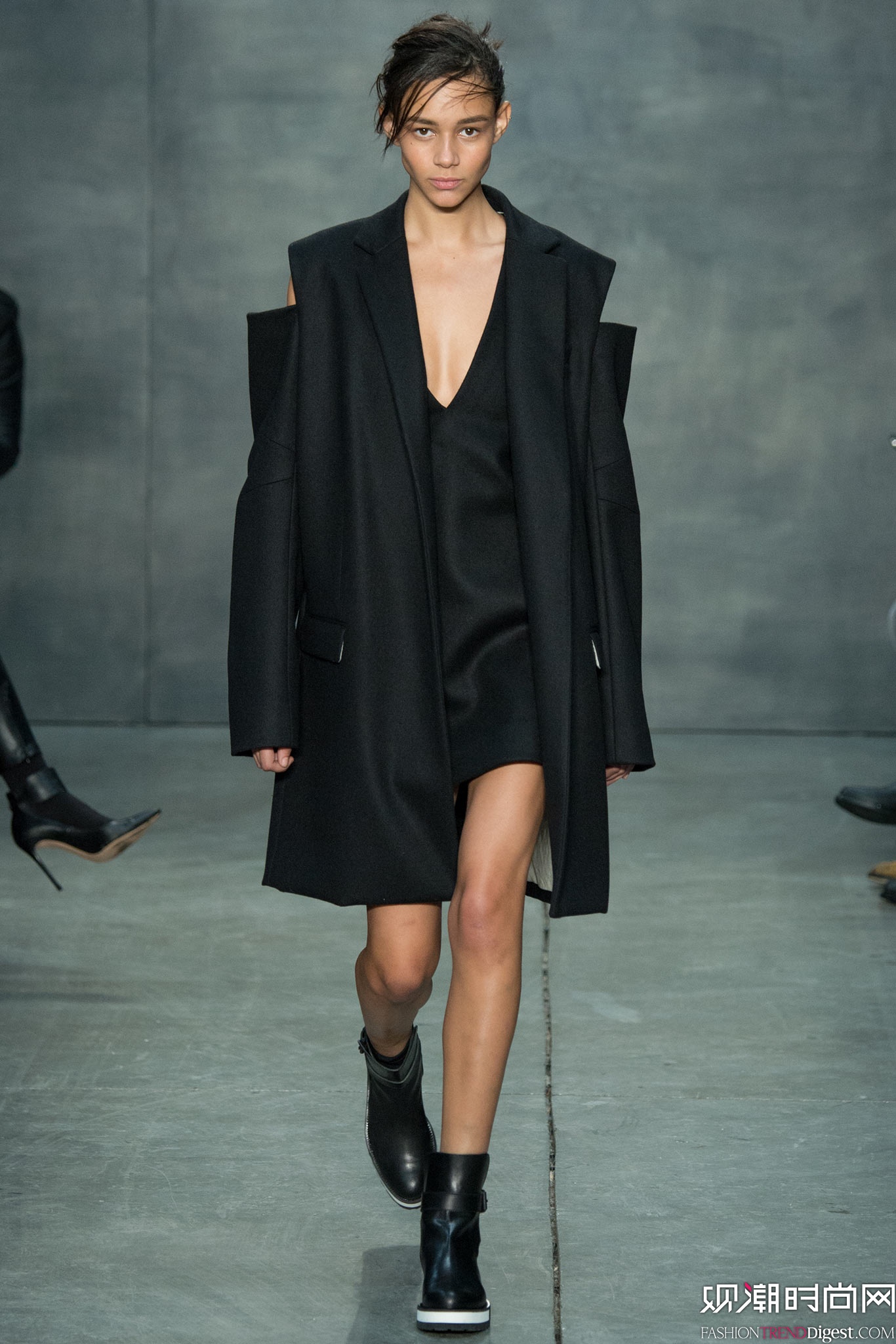 Vera Wang 2015ﶬŮװϵиͼƬ