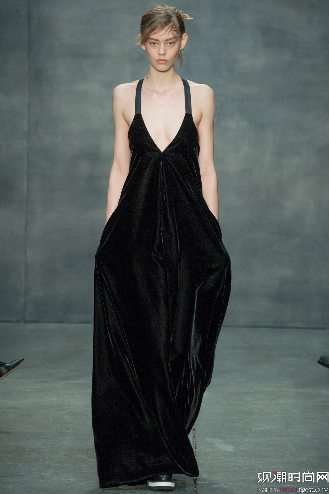 Vera Wang 2015ﶬŮװϵиͼƬ