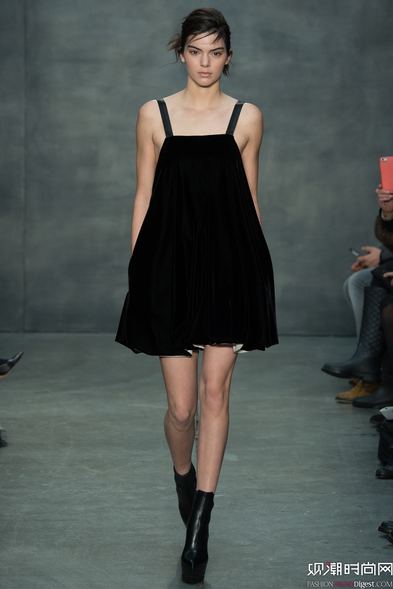 Vera Wang 2015ﶬŮװϵиͼƬ